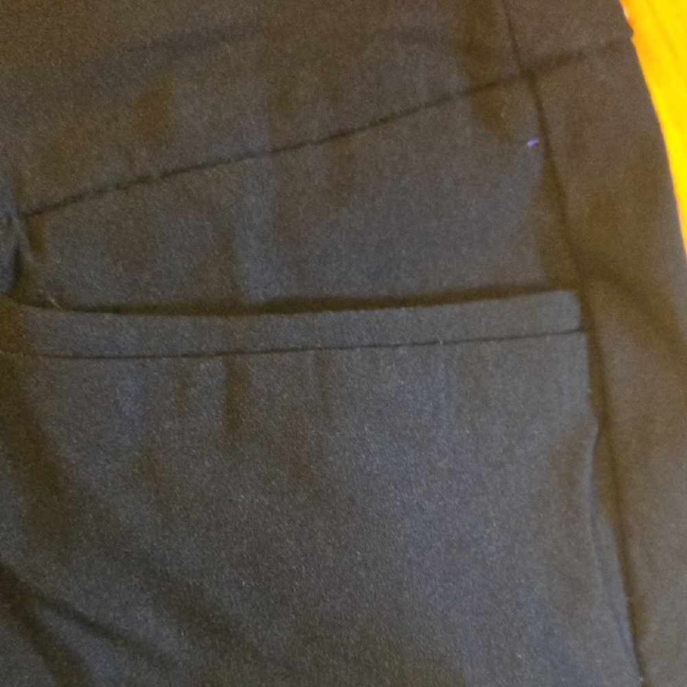 Chico's Black Capris Size 14 - Picture 4 of 6